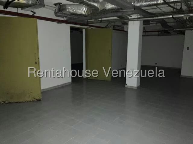 Comercial (Local Comercial) en Venta en Parroquia Catedral, Distrito Metropolitano - 19