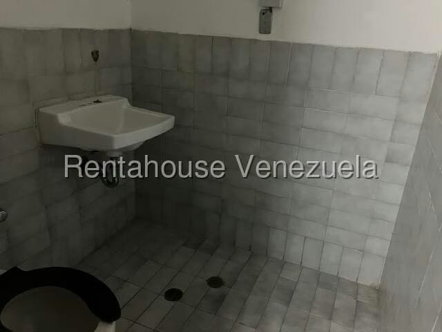 Comercial (Local Comercial) en Venta en Parroquia Catedral, Distrito Metropolitano - 20
