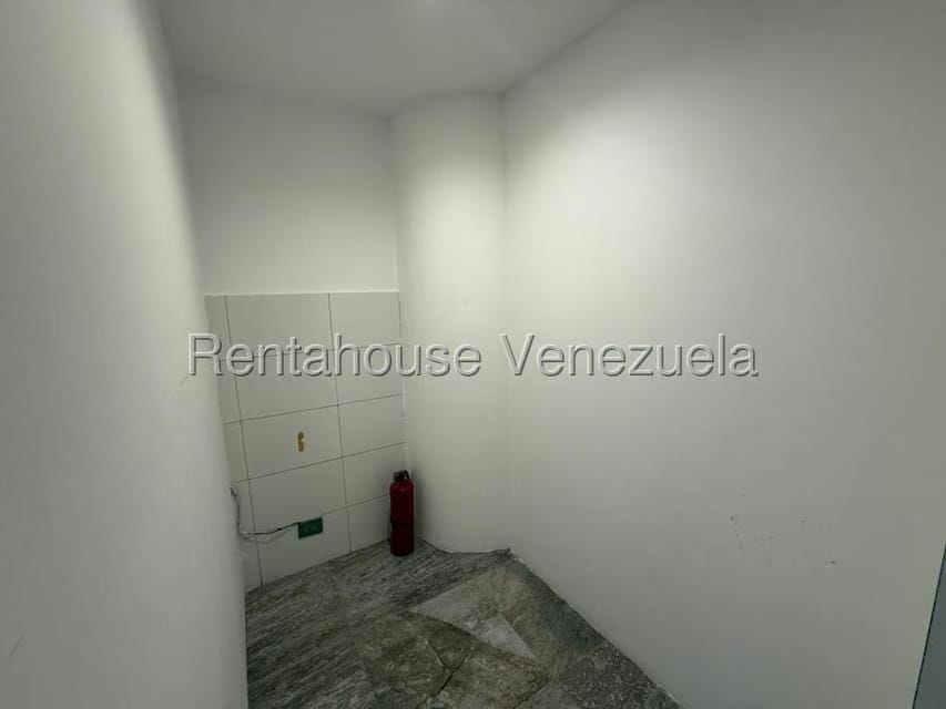 Comercial (Local Comercial) en Alquiler en La Viña, Carabobo - 12
