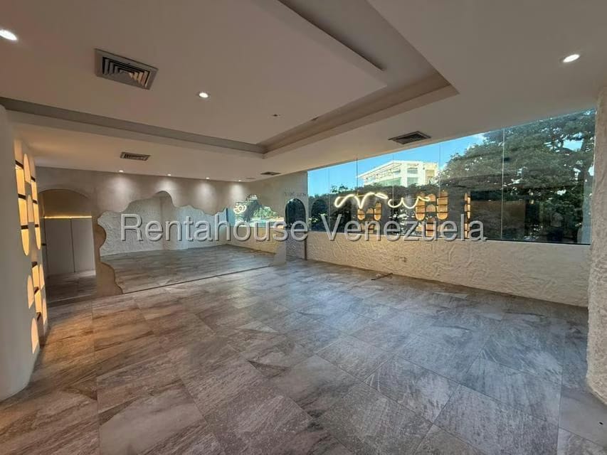 Comercial (Local Comercial) en Alquiler en La Viña, Carabobo - 4