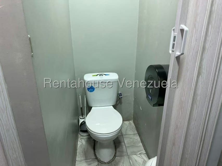 Comercial (Local Comercial) en Venta en Los Salias, Miranda - 8