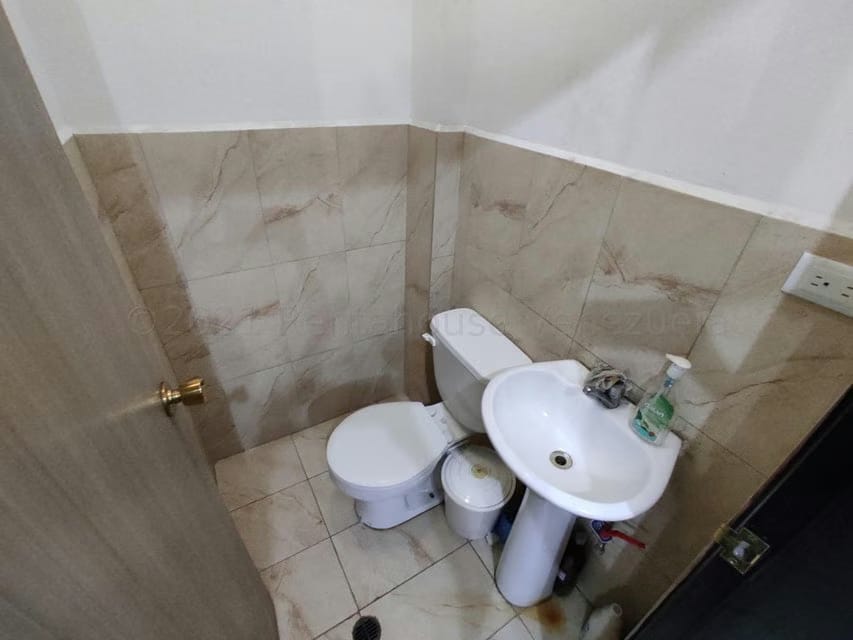 Comercial (Local Comercial) en Venta en Centro, Lara - 11