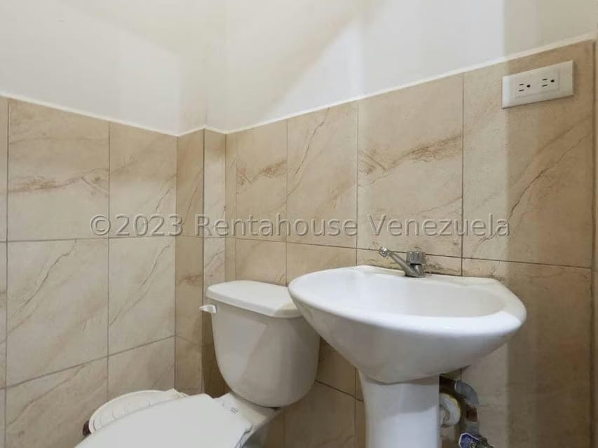 Comercial (Local Comercial) en Venta en Centro, Lara - 16