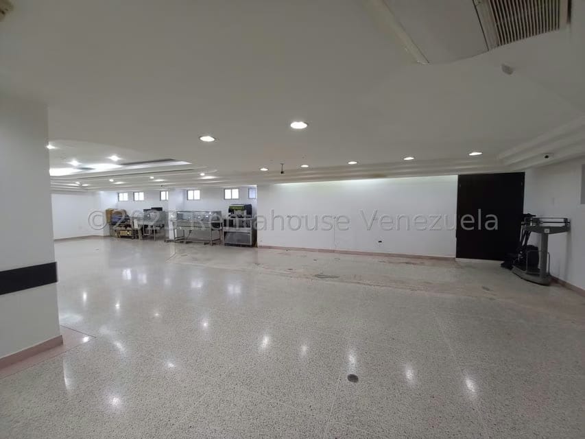 Comercial (Local Comercial) en Alquiler en Los Guayabitos, Carabobo - 4