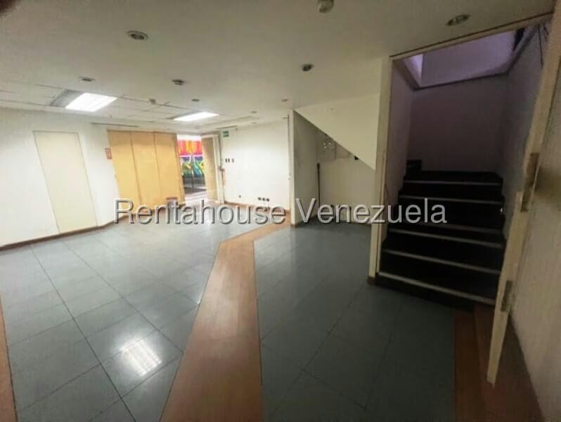 Comercial (Local Comercial) en Venta en Prados del Este, Distrito Metropolitano - 14