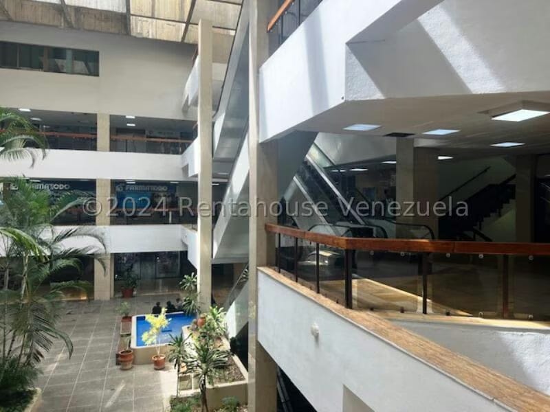 Comercial (Local Comercial) en Venta en Prados del Este, Distrito Metropolitano - 3