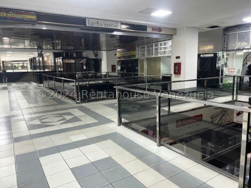 Comercial (Local Comercial) en Venta en Prados del Este, Distrito Metropolitano - 4
