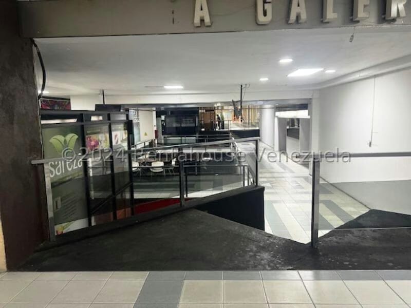 Comercial (Local Comercial) en Venta en Prados del Este, Distrito Metropolitano - 7