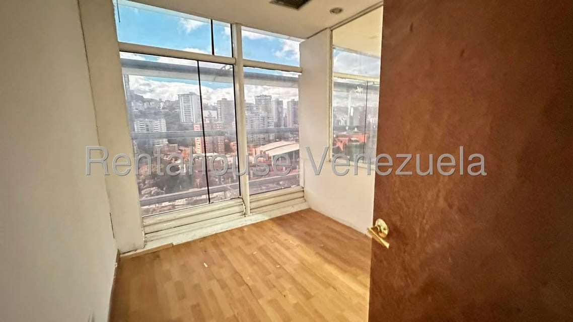Comercial (Oficina) en Venta en Sabana Grande, Distrito Metropolitano - 2