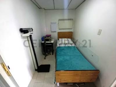 Venta de ambulatorio San Bernardino con Quirófano - 9