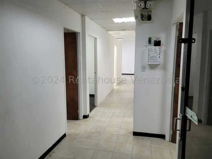 Comercial (Oficina) en Alquiler en Los Ruices, Distrito Metropolitano - 4