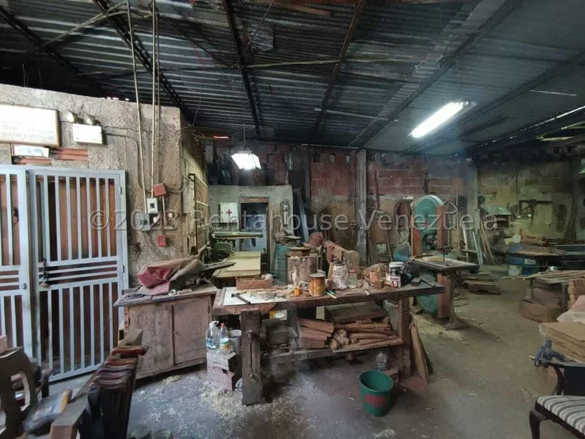 Comercial (Local Comercial) en Venta en La Llanada, Miranda - 2