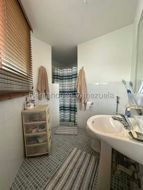 Casa (Duplex) en Venta en Alto Prado, Distrito Metropolitano - 24