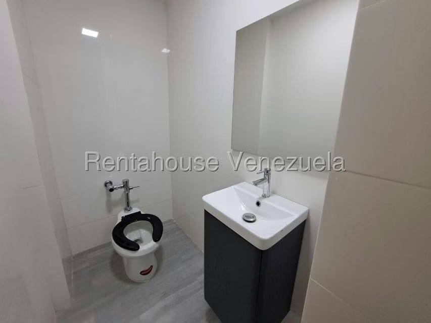 Comercial (Oficina) en Alquiler en Los Ruices, Distrito Metropolitano - 9