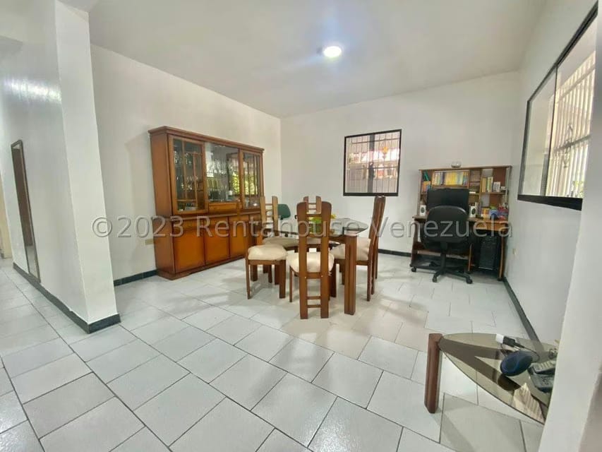 Casa (Duplex) en Venta en Macarao, Distrito Metropolitano - 4