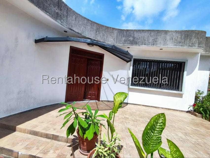 Casa (Multipes Niveles) en Venta en Colinas de Santa Monica, Distrito Metropolitano - 15