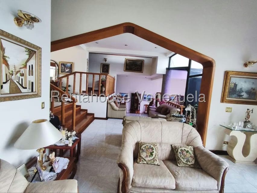 Casa (Multipes Niveles) en Venta en Colinas de Santa Monica, Distrito Metropolitano - 19