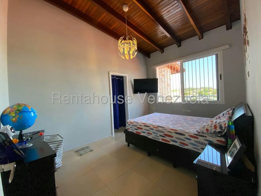 Casa (Multipes Niveles) en Venta en Cumbres de Curumo, Distrito Metropolitano - 109