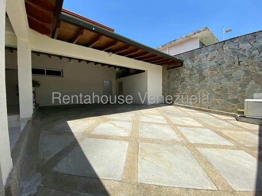 Casa (Multipes Niveles) en Venta en Cumbres de Curumo, Distrito Metropolitano - 119