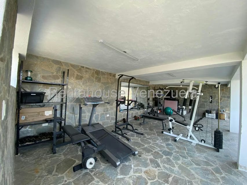 Casa (Multipes Niveles) en Venta en Cumbres de Curumo, Distrito Metropolitano - 123