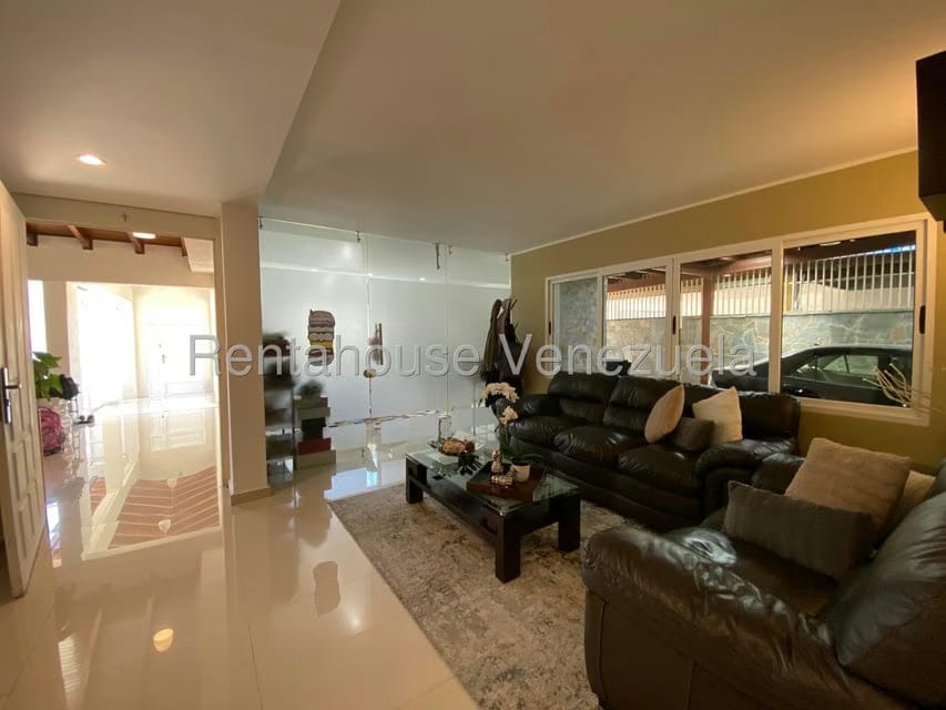 Casa (Multipes Niveles) en Venta en Cumbres de Curumo, Distrito Metropolitano - 21