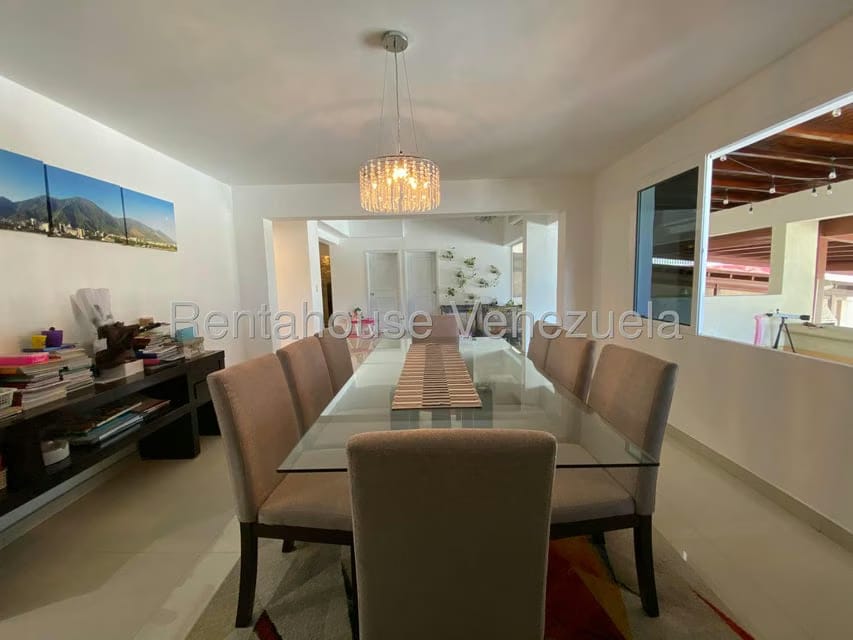 Casa (Multipes Niveles) en Venta en Cumbres de Curumo, Distrito Metropolitano - 35