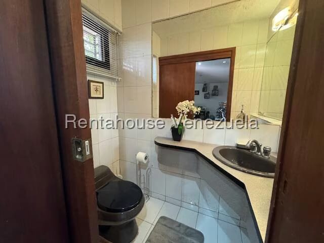 Casa (Multipes Niveles) en Venta en La Lagunita Country Club, Distrito Metropolitano - 4