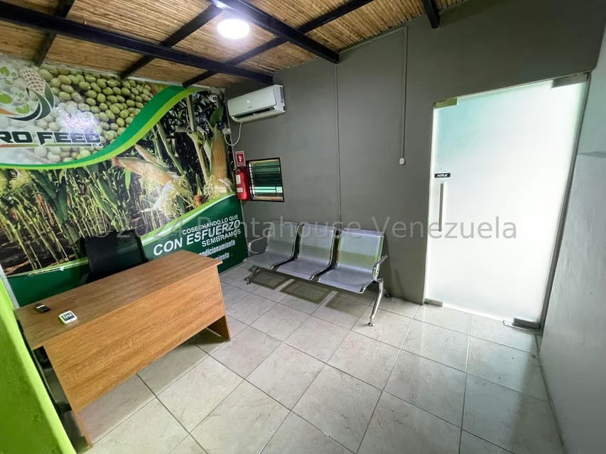 Comercial (Galpon - Deposito) en Venta en Centro, Portuguesa - 48