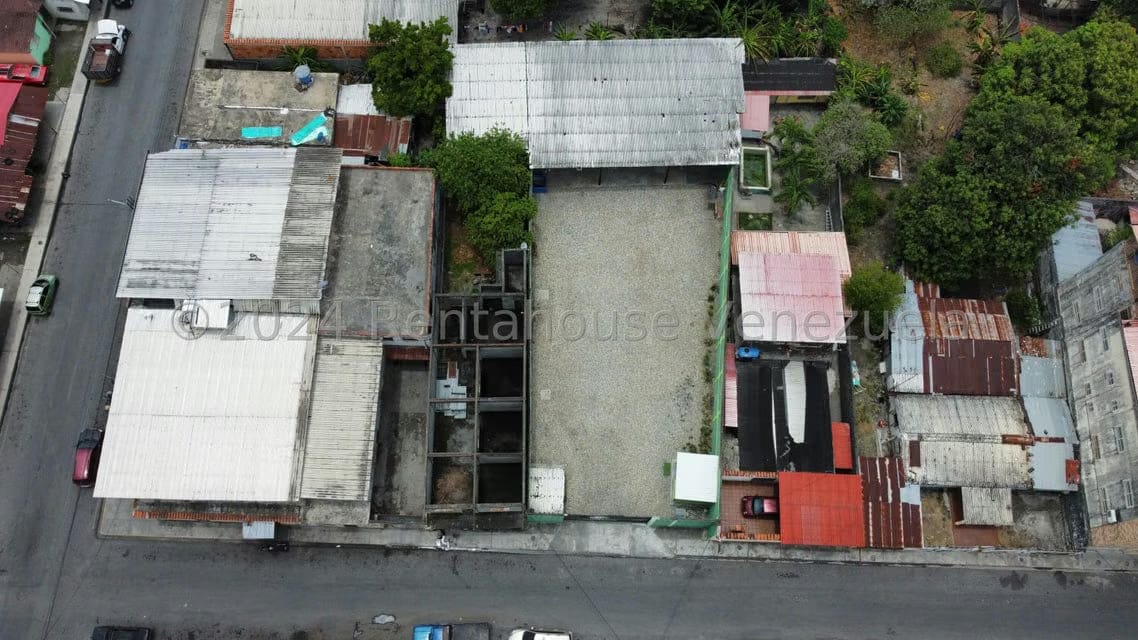 Comercial (Galpon - Deposito) en Venta en Centro, Portuguesa - 51