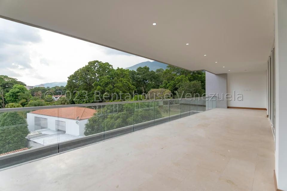 Apartamento (1 Nivel) en Venta en Campo Alegre, Distrito Metropolitano - 17
