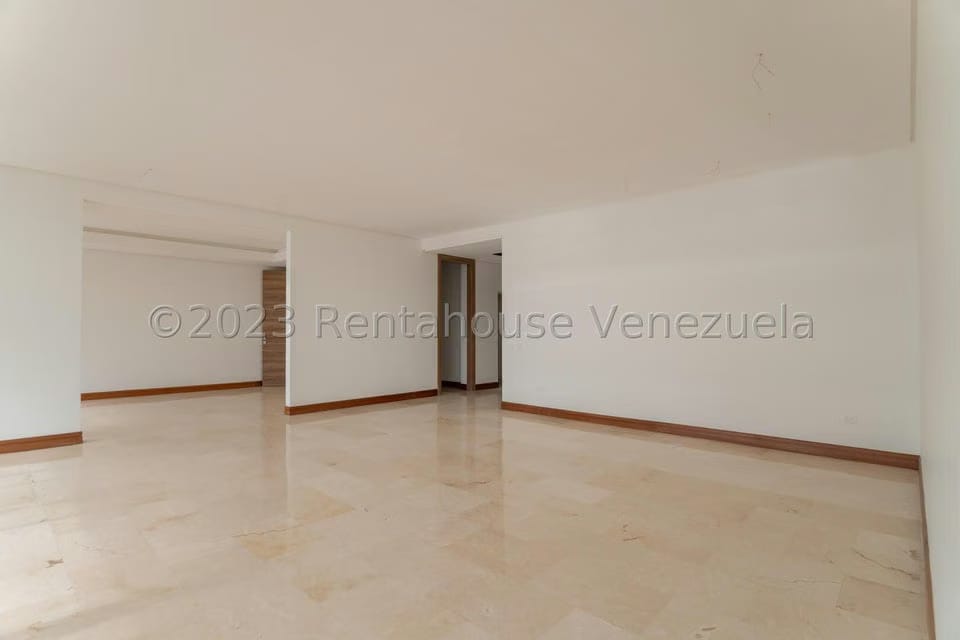Apartamento (1 Nivel) en Venta en Campo Alegre, Distrito Metropolitano - 3