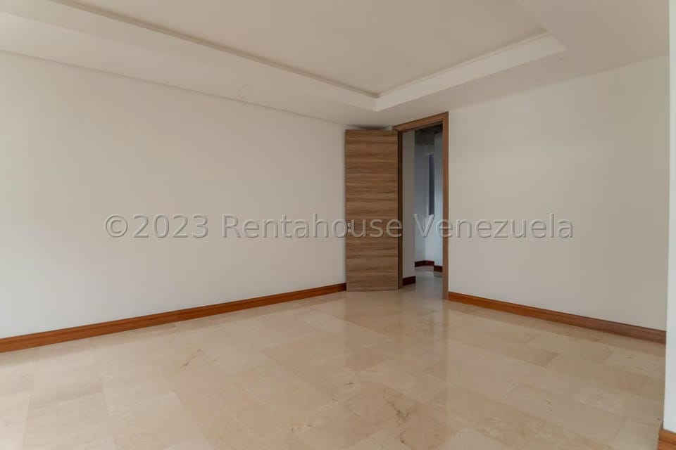 Apartamento (1 Nivel) en Venta en Campo Alegre, Distrito Metropolitano - 4