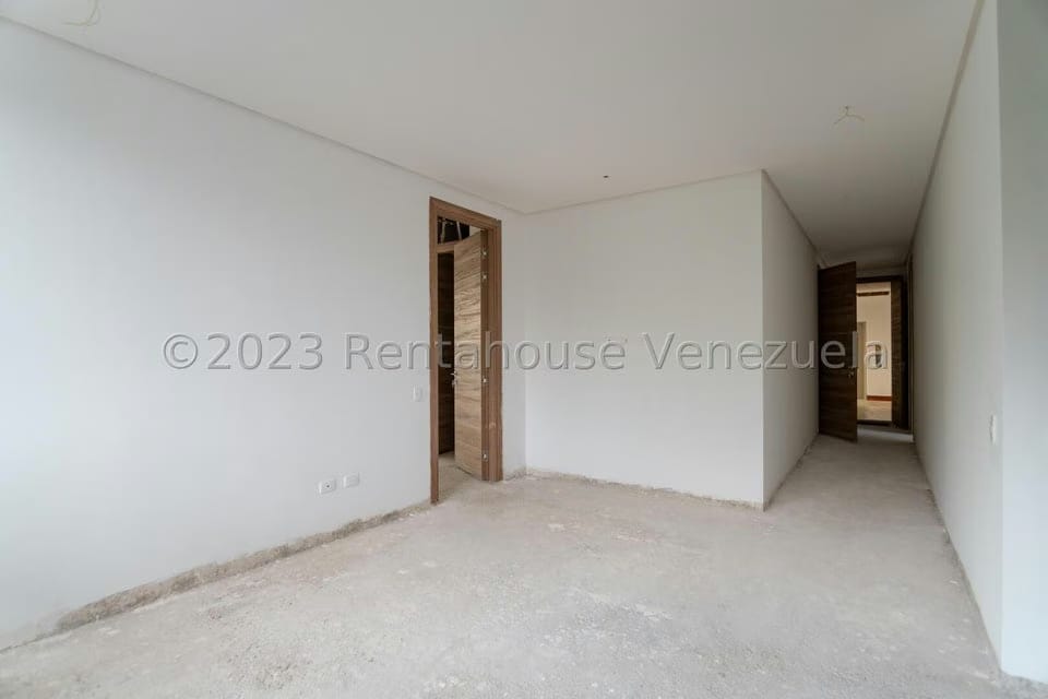 Apartamento (1 Nivel) en Venta en Campo Alegre, Distrito Metropolitano - 31