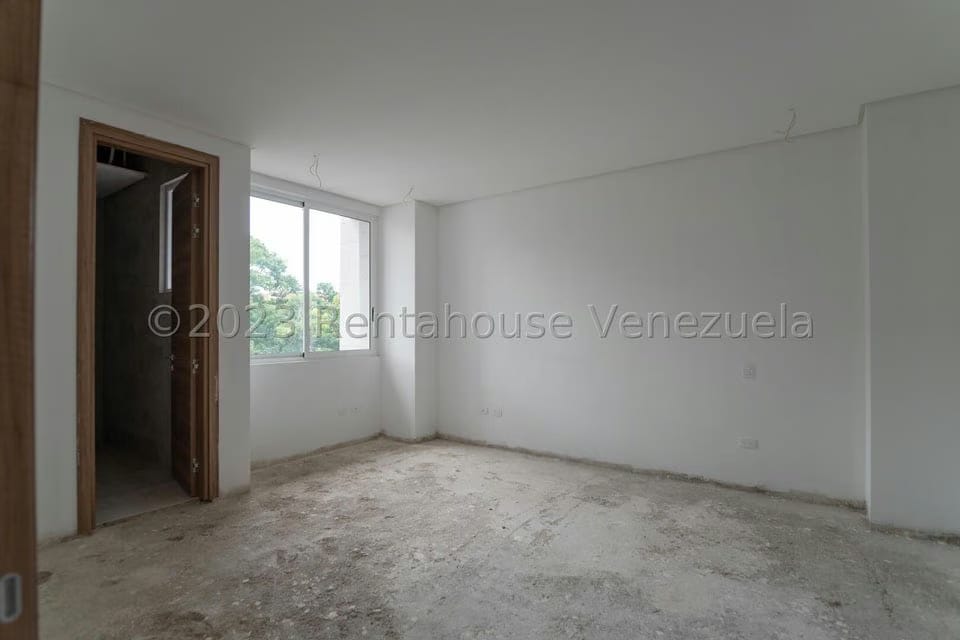 Apartamento (1 Nivel) en Venta en Campo Alegre, Distrito Metropolitano - 33
