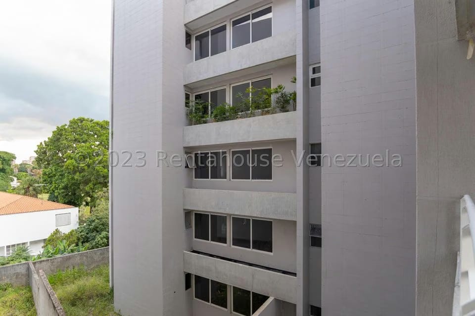 Apartamento (1 Nivel) en Venta en Campo Alegre, Distrito Metropolitano - 40