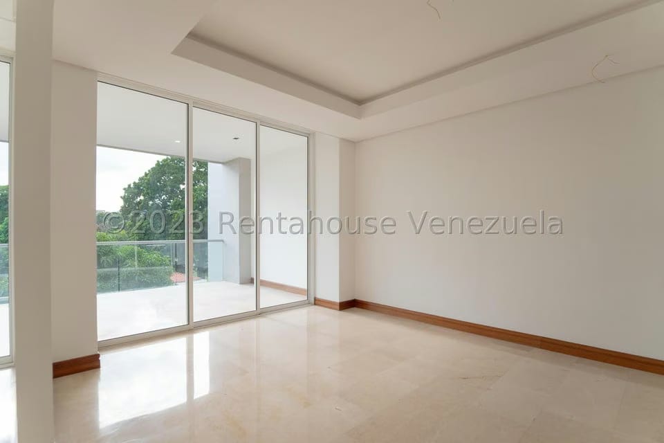 Apartamento (1 Nivel) en Venta en Campo Alegre, Distrito Metropolitano - 5