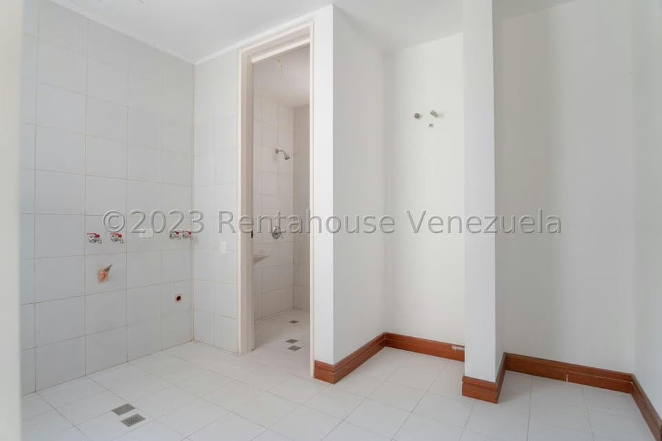 Apartamento (1 Nivel) en Venta en Campo Alegre, Distrito Metropolitano - 41