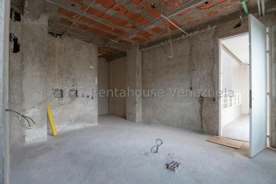 Apartamento (1 Nivel) en Venta en Campo Alegre, Distrito Metropolitano - 43