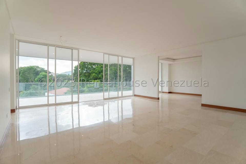 Apartamento (1 Nivel) en Venta en Campo Alegre, Distrito Metropolitano - 9