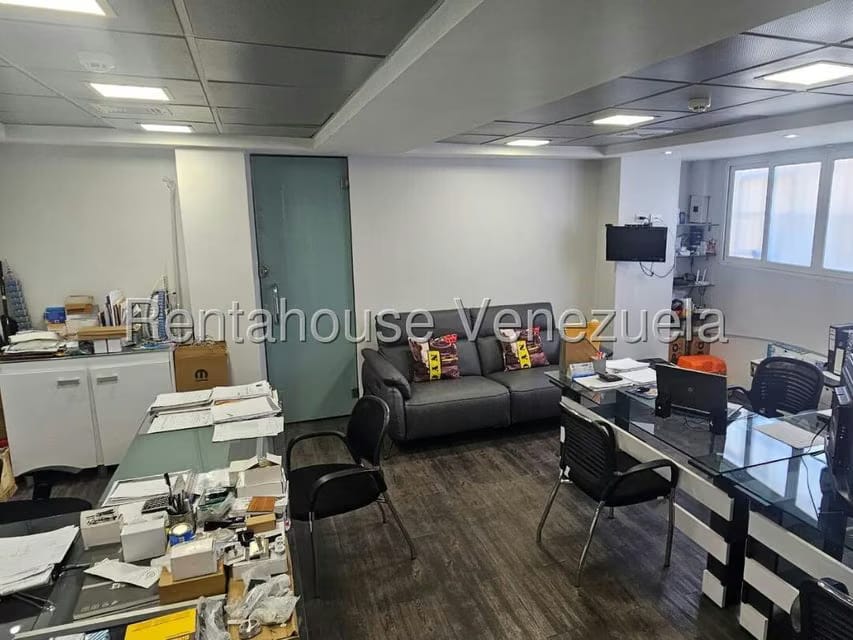 Comercial (Local Comercial) en Venta en La Carlota, Distrito Metropolitano - 14