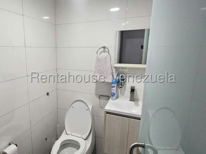 Comercial (Local Comercial) en Venta en La Carlota, Distrito Metropolitano - 8