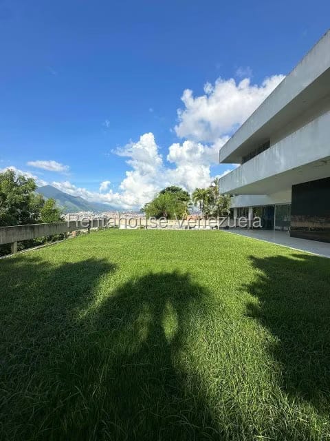 Casa (1 Nivel) en Venta en Lomas de Chuao, Distrito Metropolitano - 4