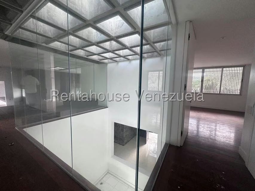 Casa (1 Nivel) en Venta en Lomas de Chuao, Distrito Metropolitano - 7