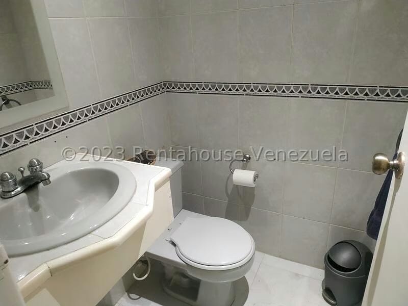 Apartamento (1 Nivel) en Venta en La Trigaleña, Carabobo - 18
