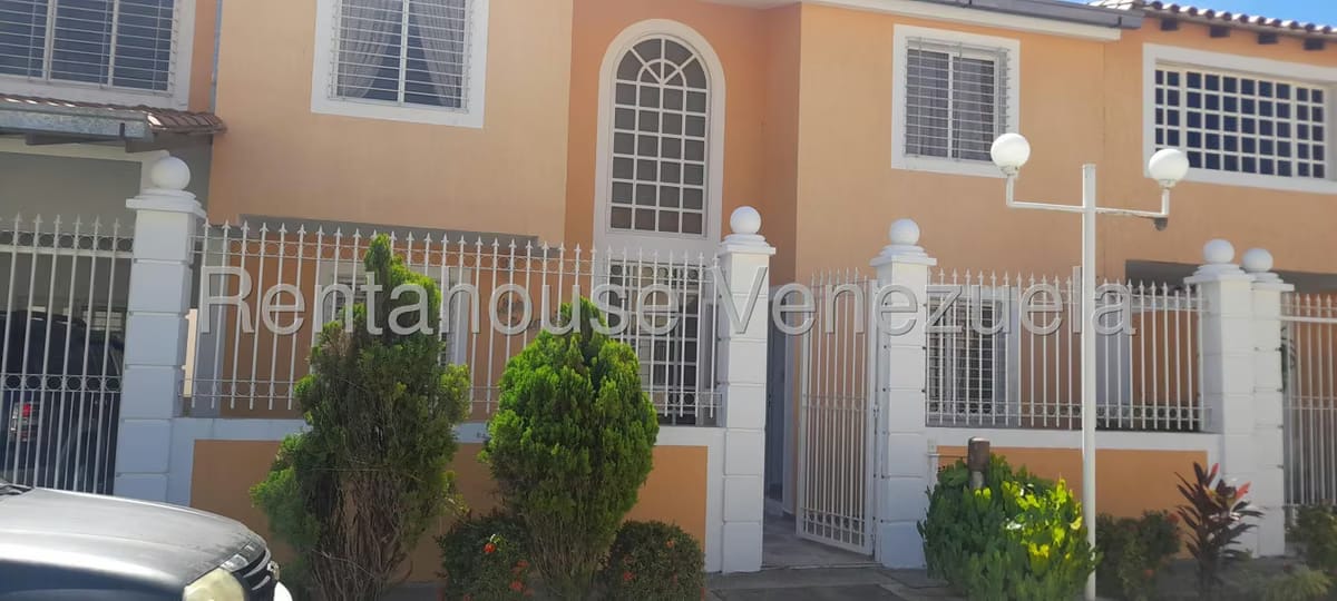 Casa (Multipes Niveles) en Venta en Vista Linda, Miranda - 2