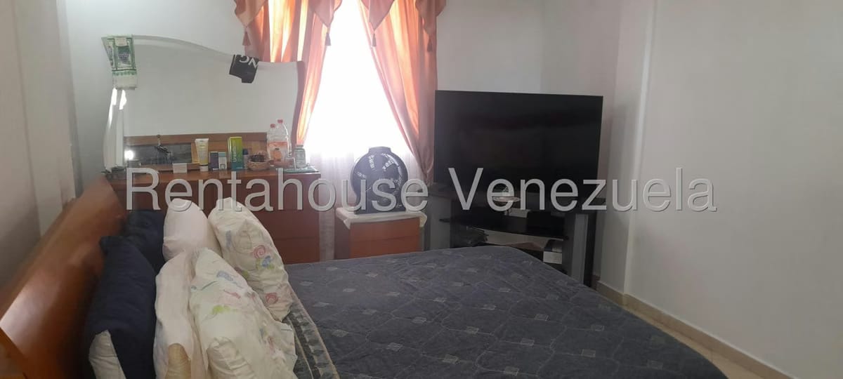Casa (Multipes Niveles) en Venta en Vista Linda, Miranda - 16