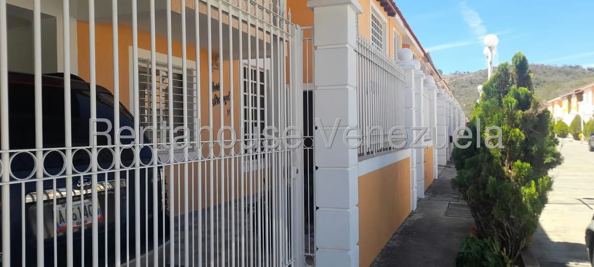 Casa (Multipes Niveles) en Venta en Vista Linda, Miranda - 4