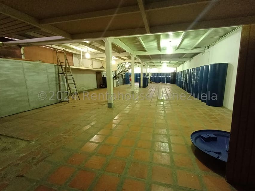 Comercial (Galpon - Deposito) en Alquiler en Antimano, Distrito Metropolitano - 13