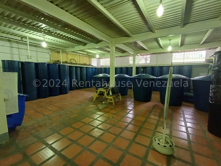 Comercial (Galpon - Deposito) en Alquiler en Antimano, Distrito Metropolitano - 16