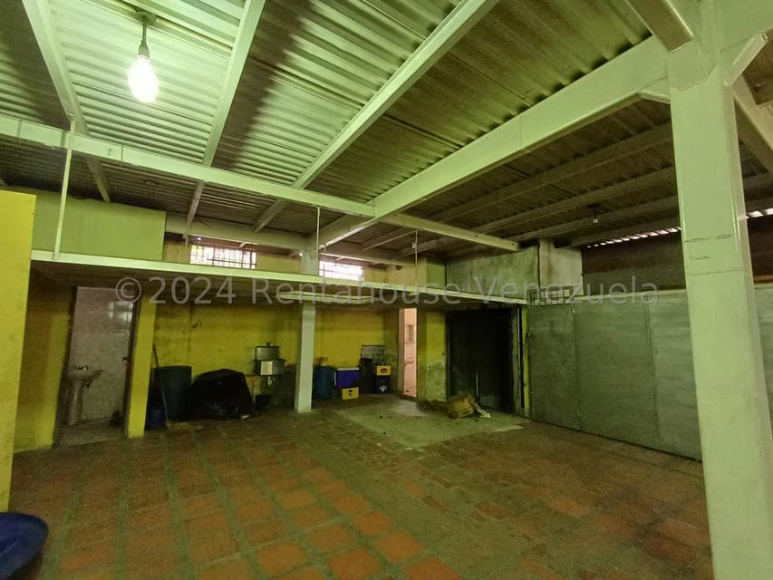 Comercial (Galpon - Deposito) en Alquiler en Antimano, Distrito Metropolitano - 19